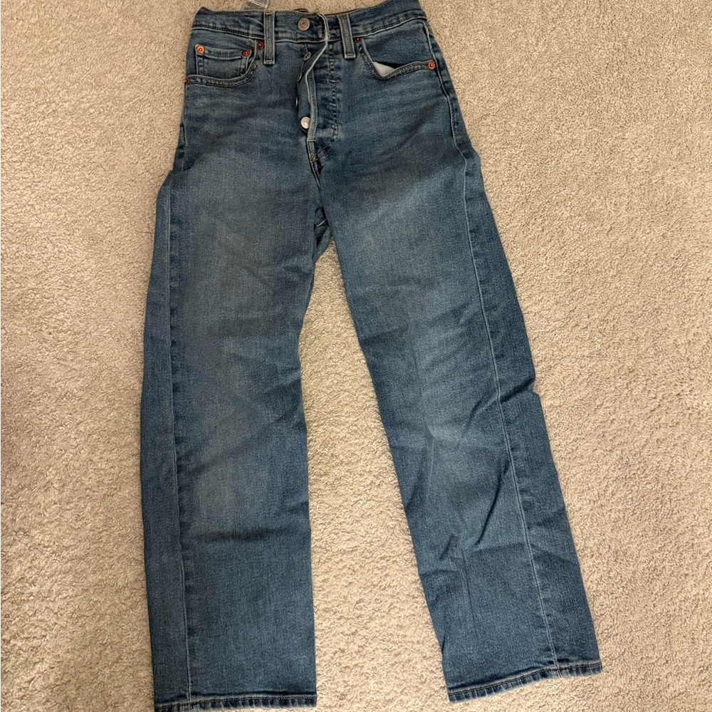 Levi's High Rise Ribcage Jeans - Picture 4 of 5